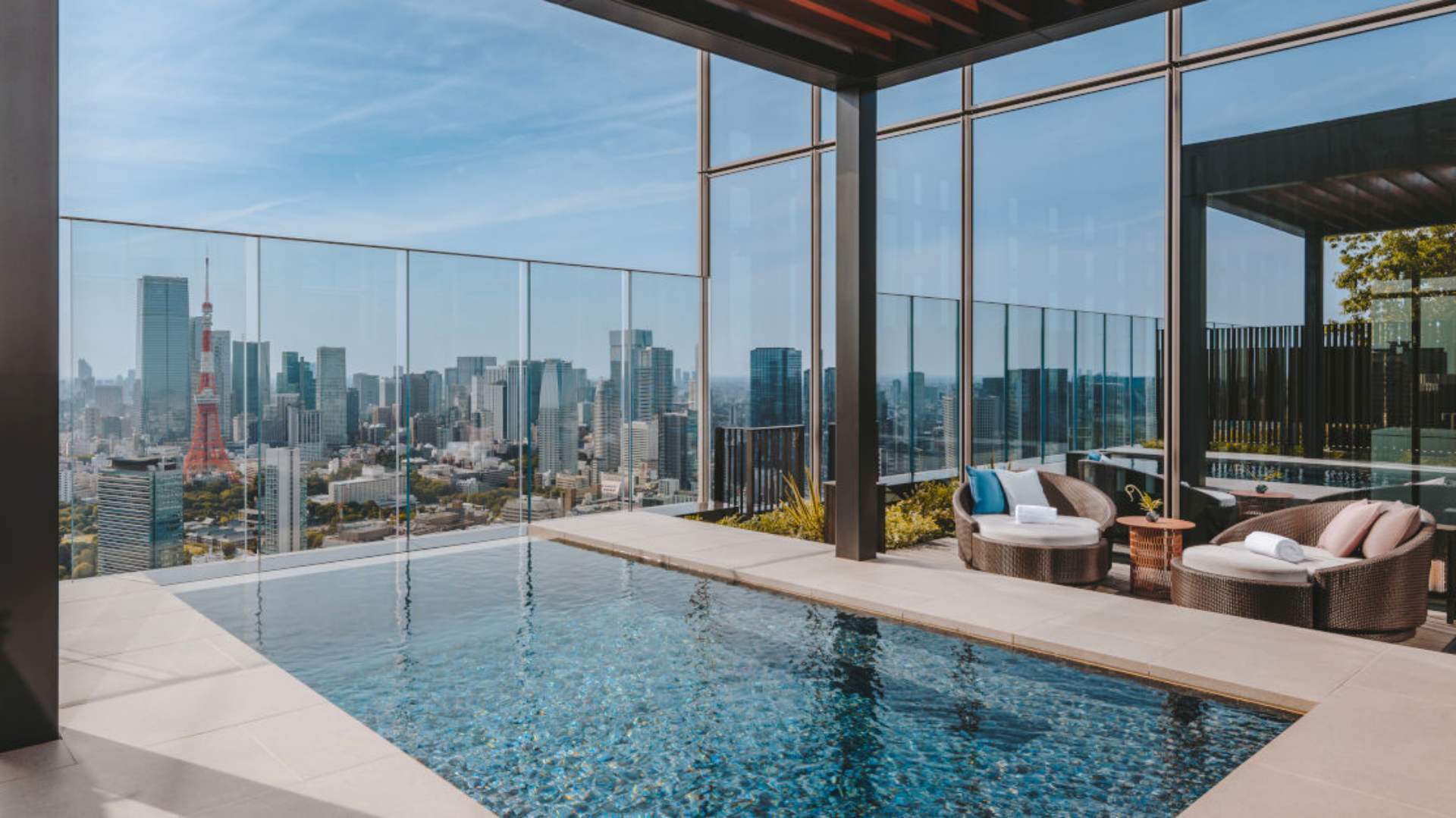 Relax in Style with Tokyo Tower Views