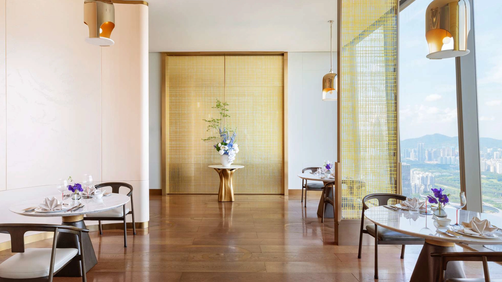Yun Jing's Gemstone Dining Rooms